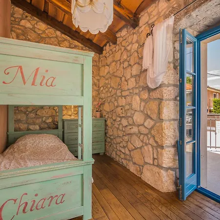 Villa Pinia With Pool Pinezići