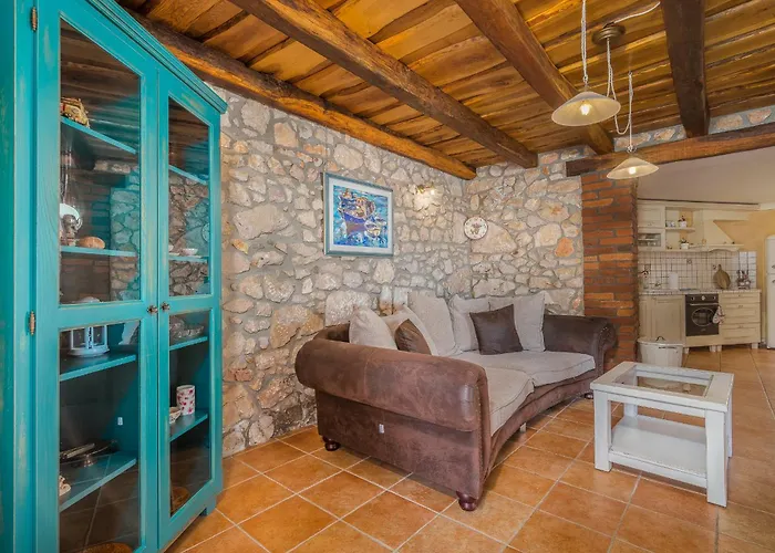 Pinia With Pool Вилла *